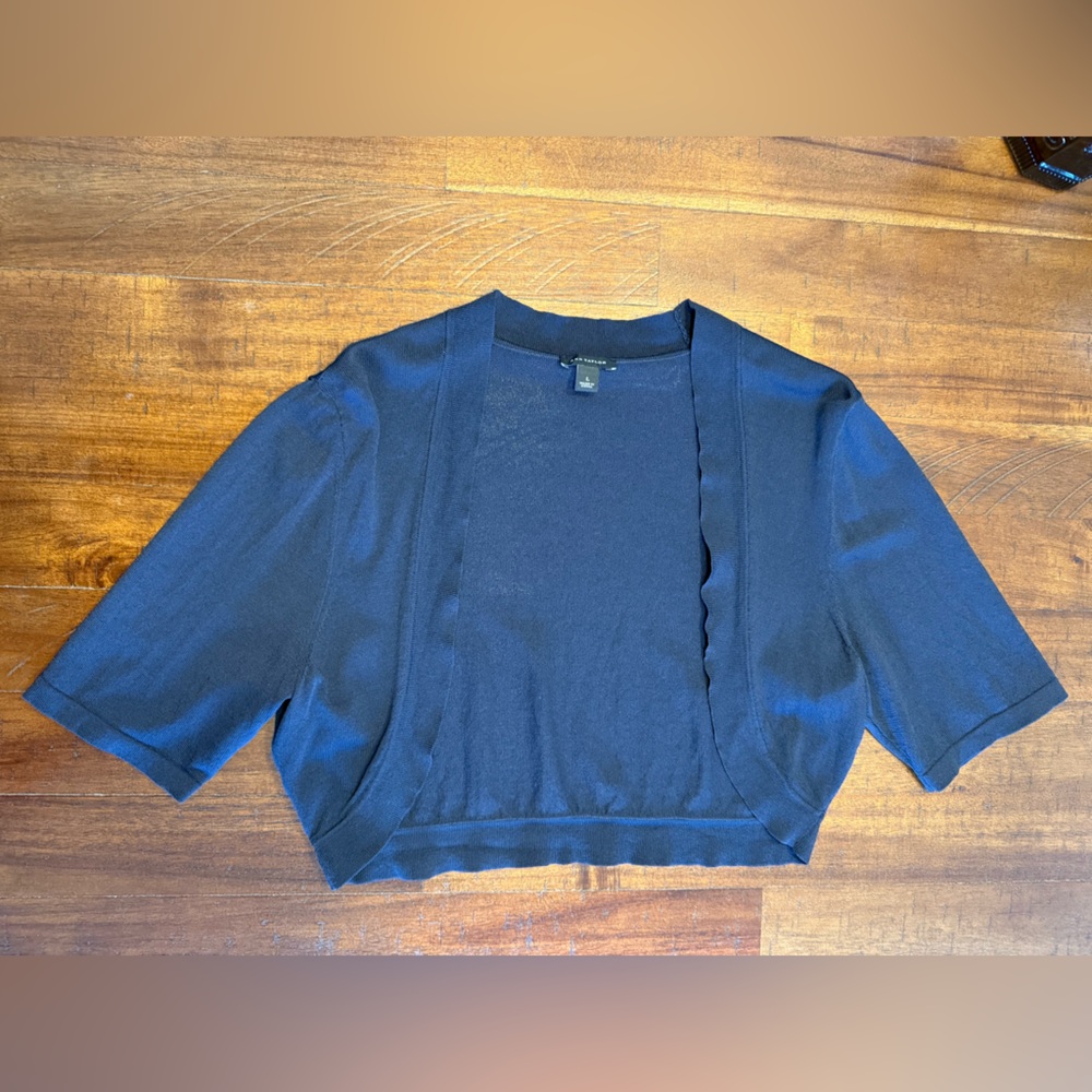 Ann Taylor half cardigan in navy blue size large.